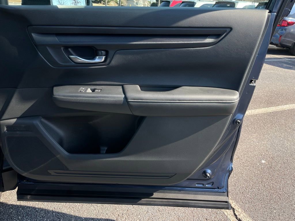 Certified 2025 Honda CR-V LX image 30