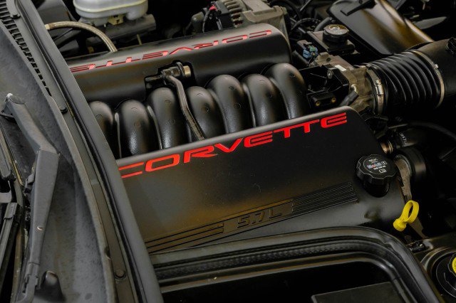 Used 2004 Chevrolet Corvette Convertible w/ Preferred Equipment Group image 49