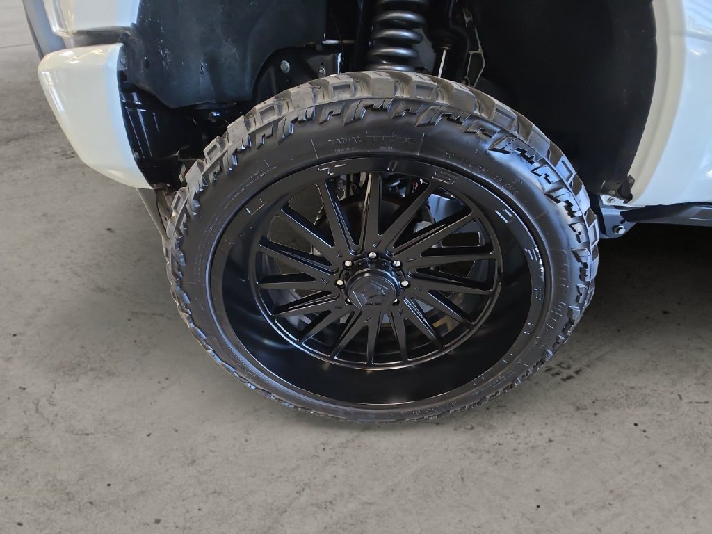 Used 2022 Ford F350 Platinum AWD/4WD image 13