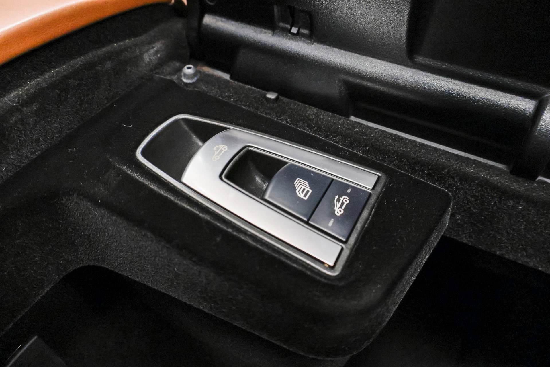 Used 2017 Mercedes-Benz S 550 Cabriolet w/ Sport Package image 34