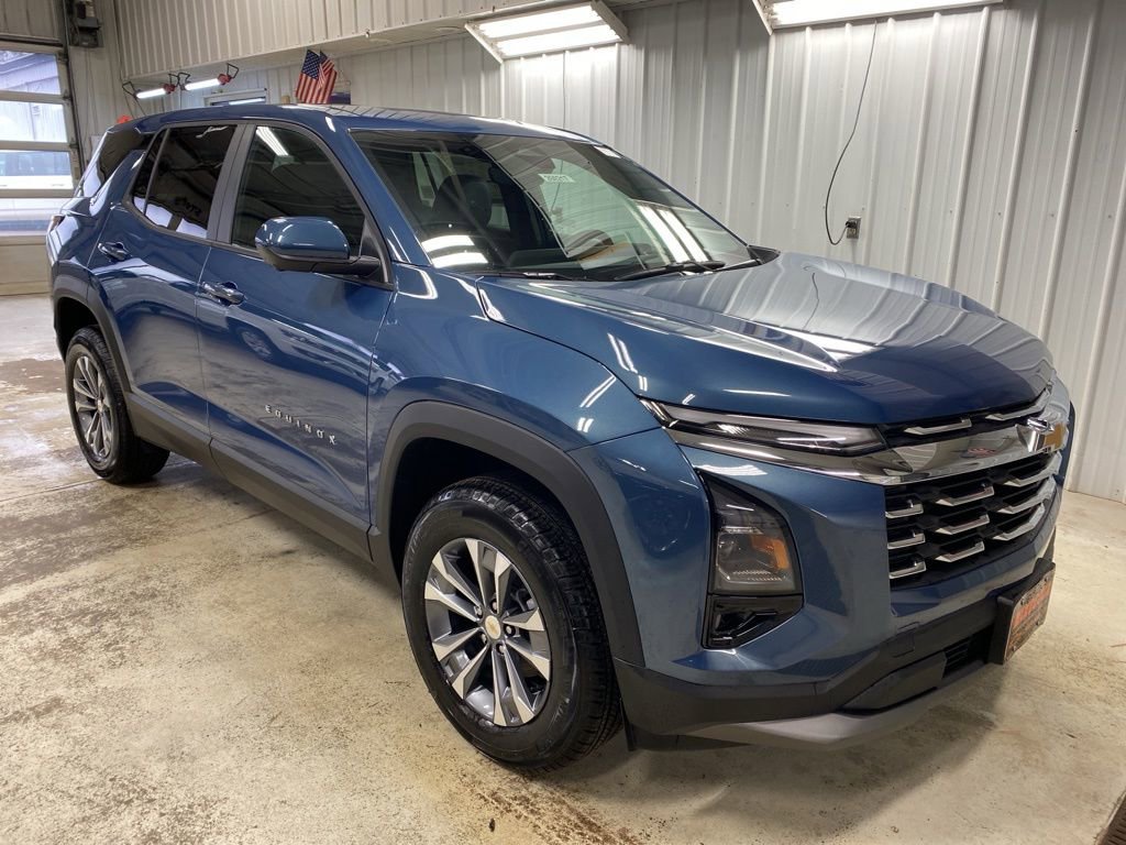 New 2026 Chevrolet Equinox LT w/ Convenience Package II AWD/4WD image 5