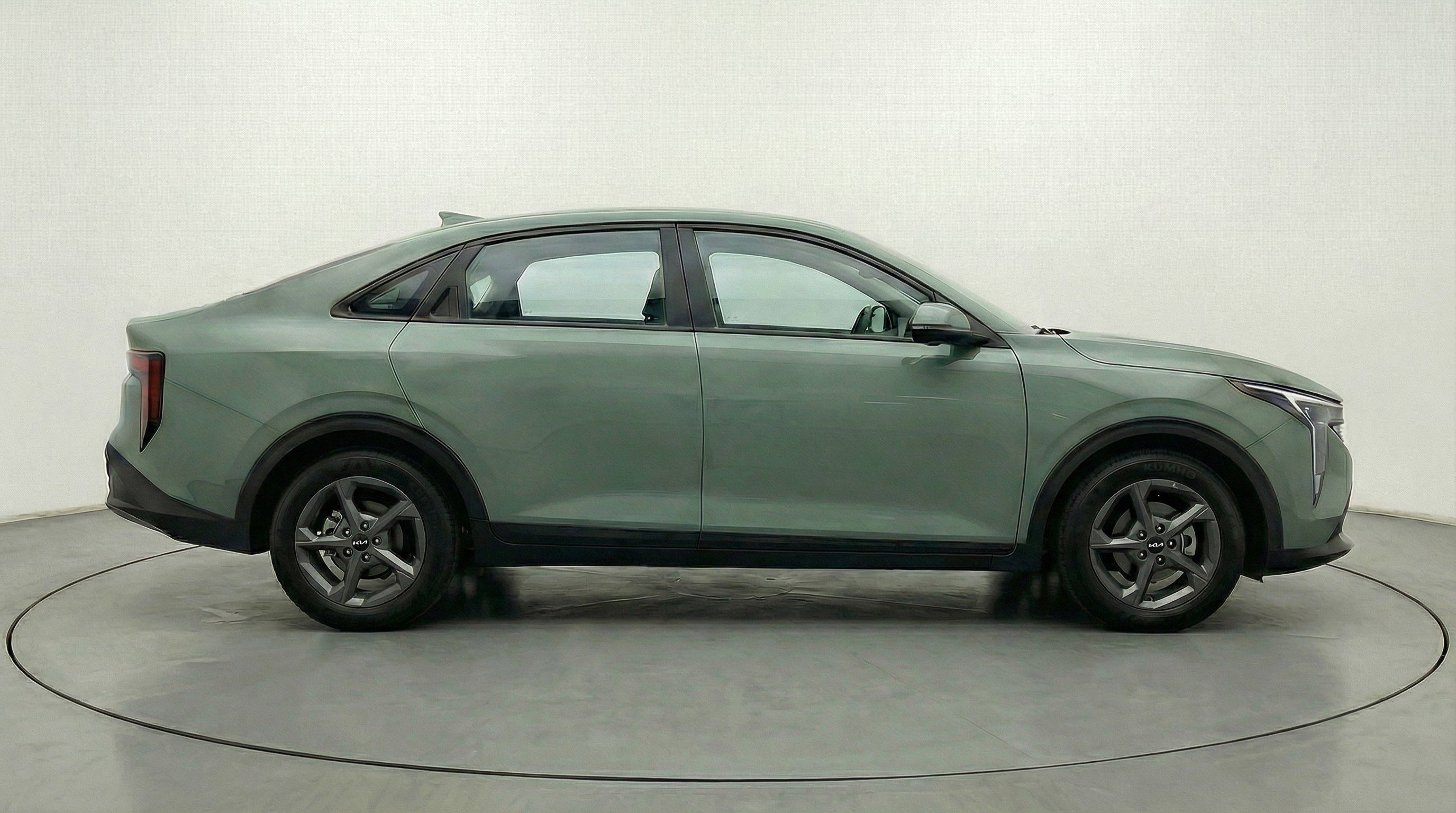 Used 2025 Kia K4 FWD image 11
