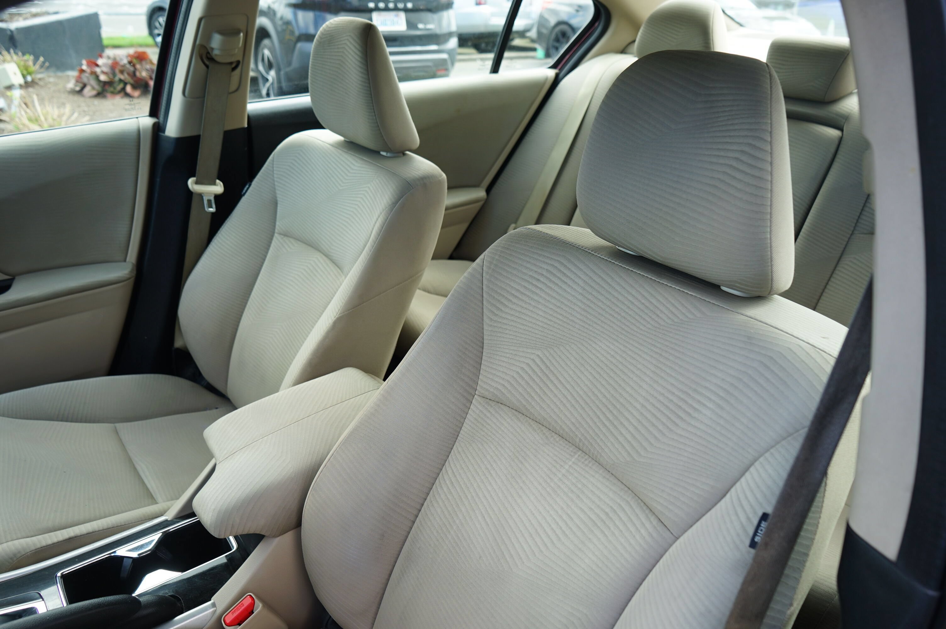 Used 2017 Honda Accord LX image 10