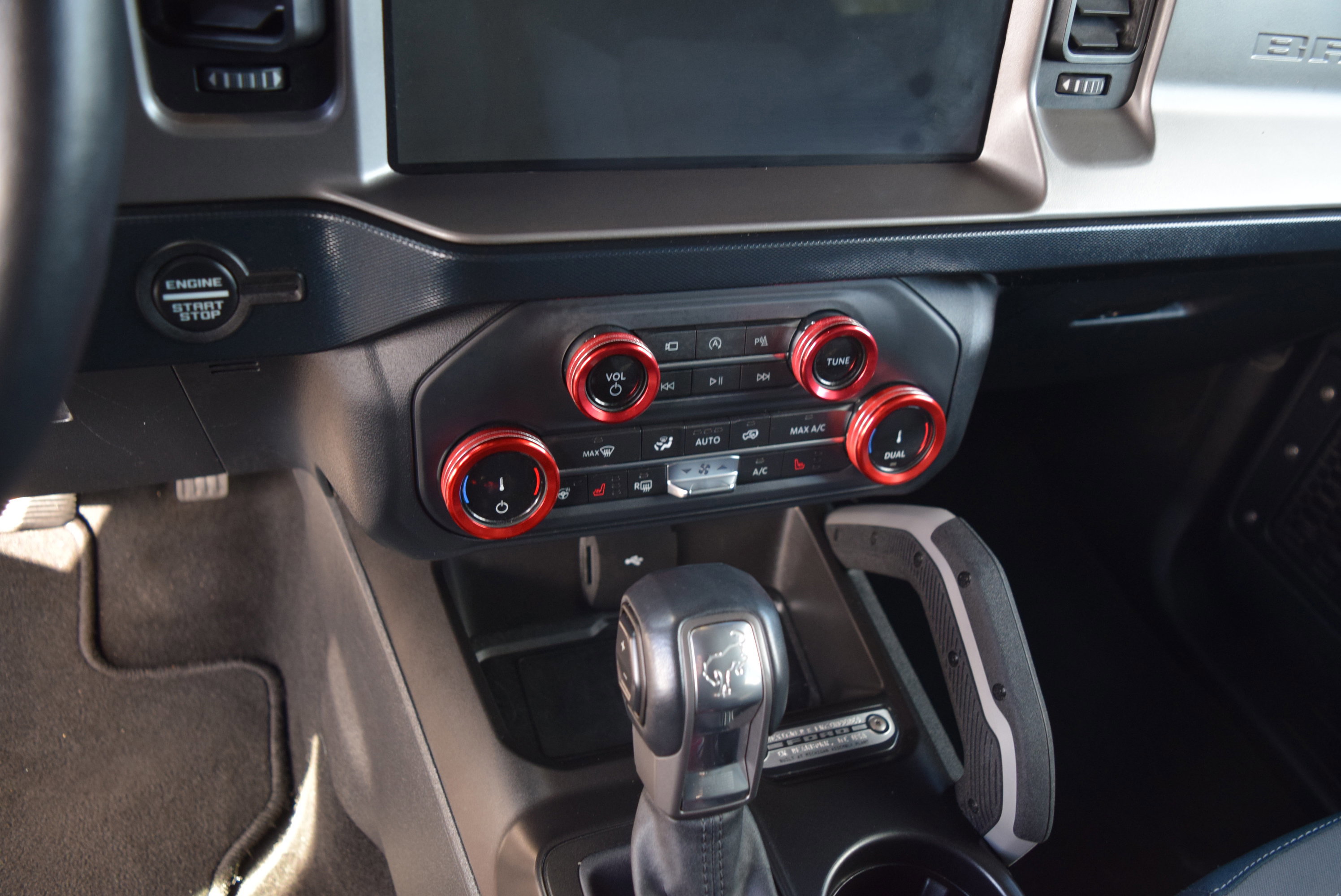 Used 2022 Ford Bronco Outer Banks AWD/4WD image 15