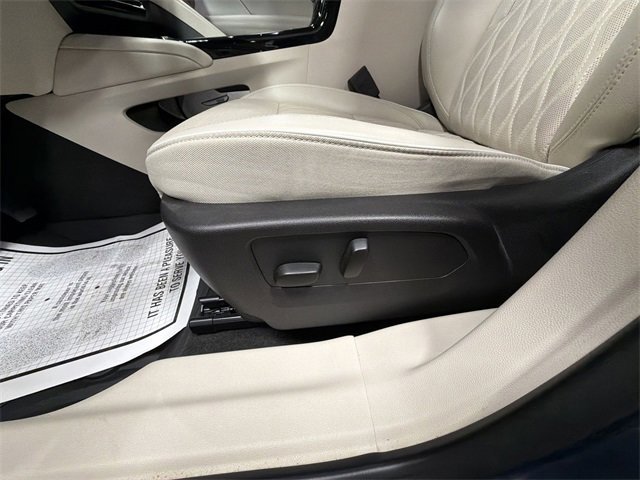 Used 2023 Buick Envision Avenir image 53