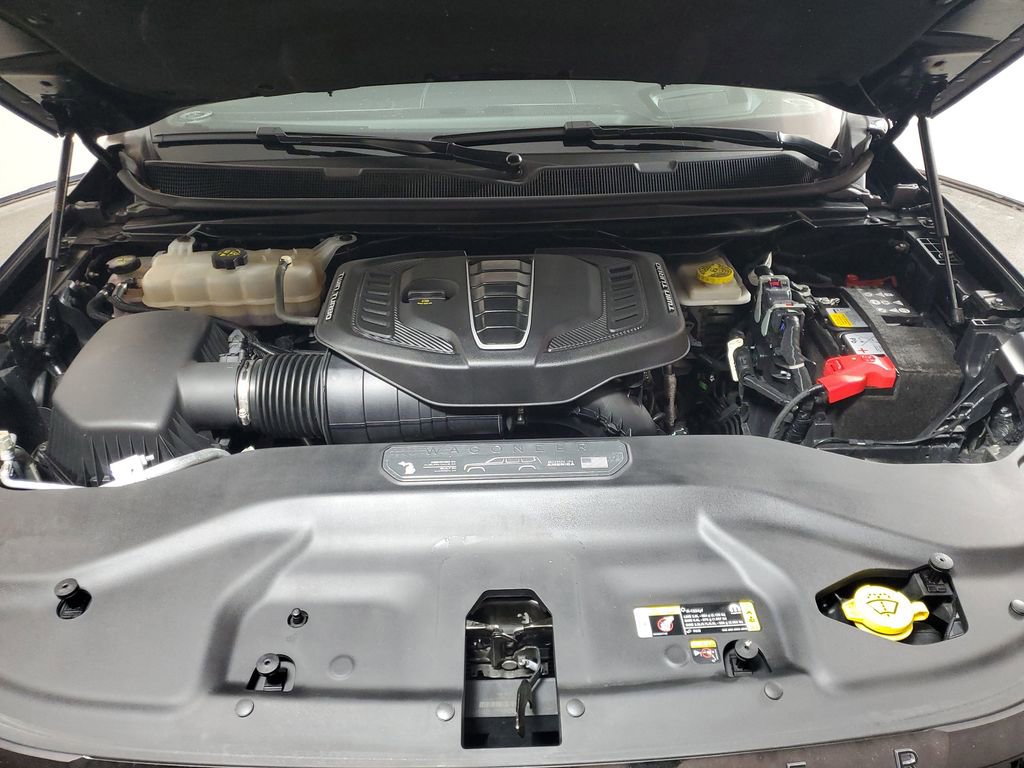 Used 2024 Jeep Grand Wagoneer L Series II w/ Quick Order Packagew 28T image 9