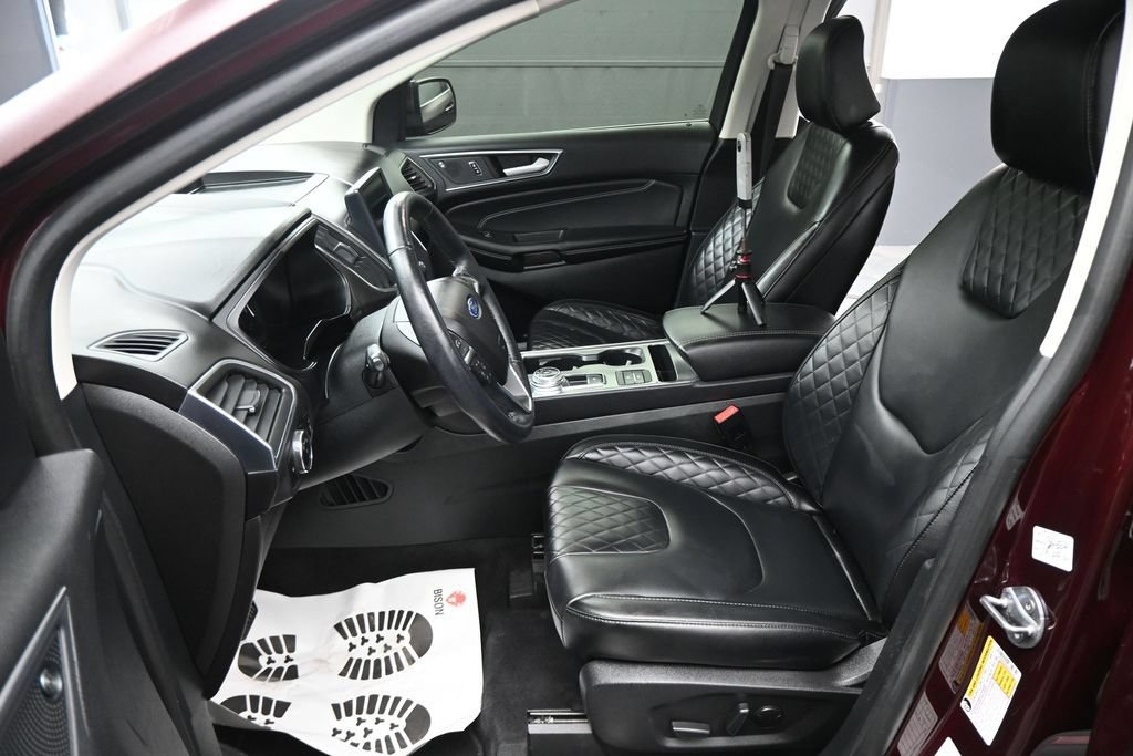 Certified 2023 Ford Edge Titanium AWD/4WD image 3