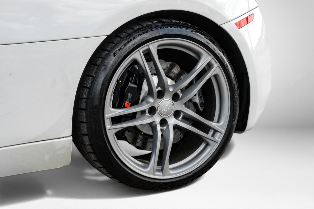 Used 2014 Audi R8 V8 AWD/4WD image 48