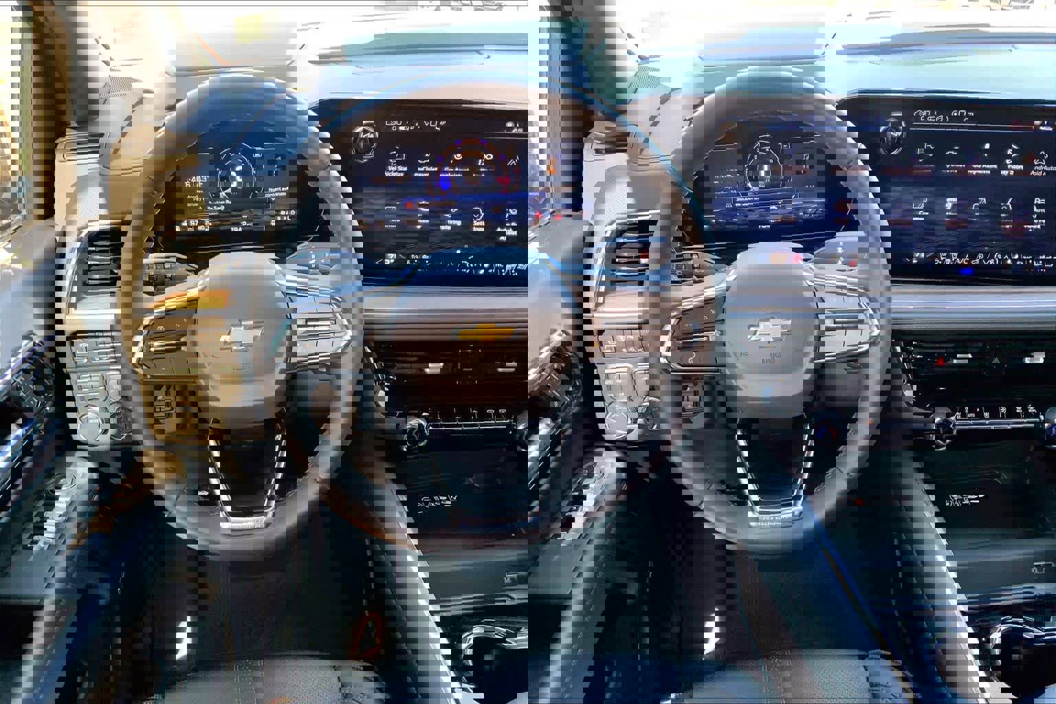 Used 2025 Chevrolet Tahoe High Country w/ Sun And Tow Package image 7