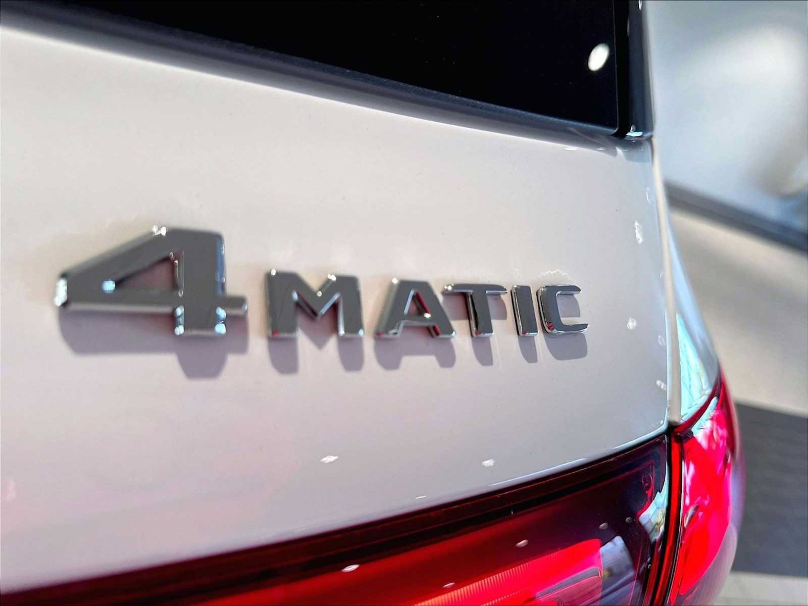 Used 2024 Mercedes-Benz GLE 450 4MATIC image 39