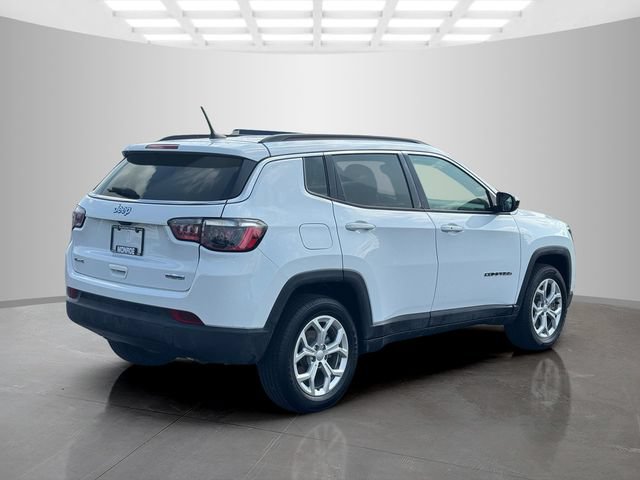 Certified 2024 Jeep Compass Latitude AWD/4WD image 7