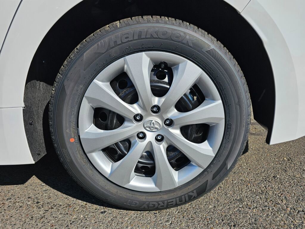 New 2025 Toyota Corolla LE image 6