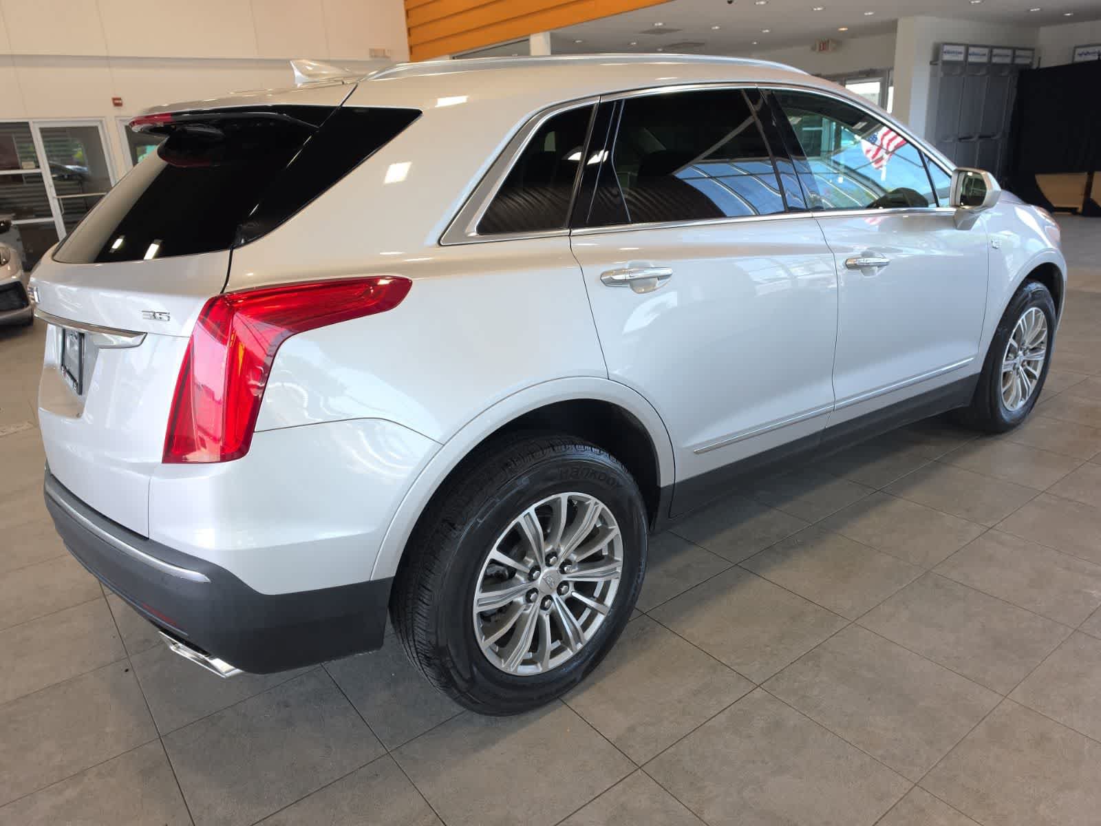 Used 2018 Cadillac XT5 Luxury AWD/4WD image 7
