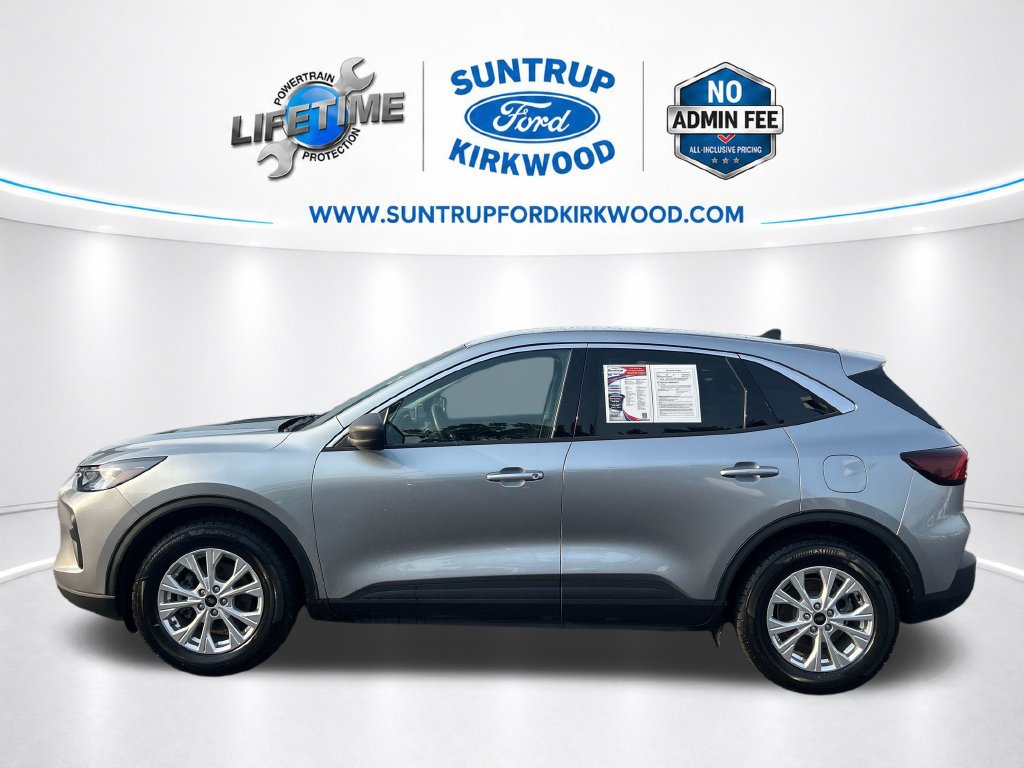 Certified 2024 Ford Escape Active FWD image 2