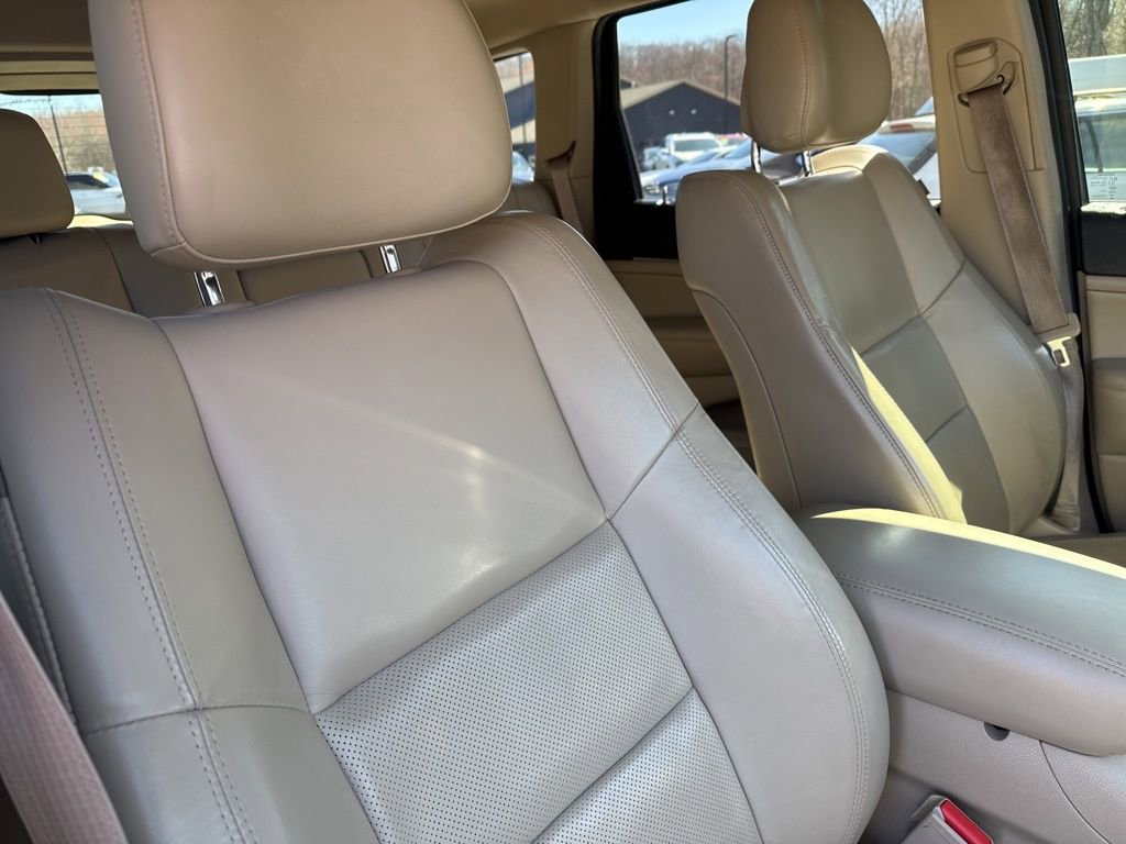 Used 2015 Jeep Grand Cherokee Limited w/ Luxury Group II AWD/4WD image 45