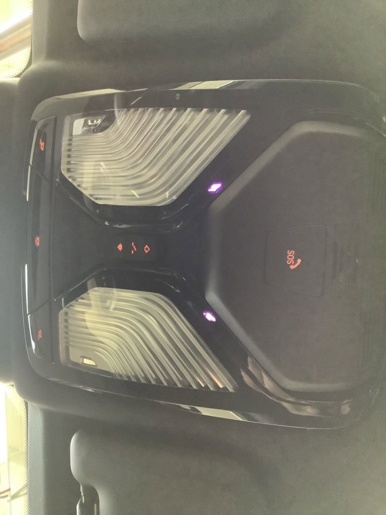 Used 2023 BMW X3 xDrive30i w/ Convenience Package AWD/4WD image 12