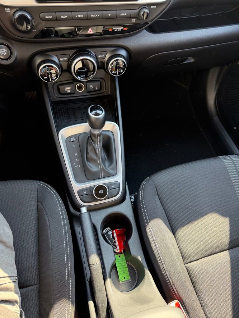 Certified 2026 Hyundai Venue SEL FWD image 28