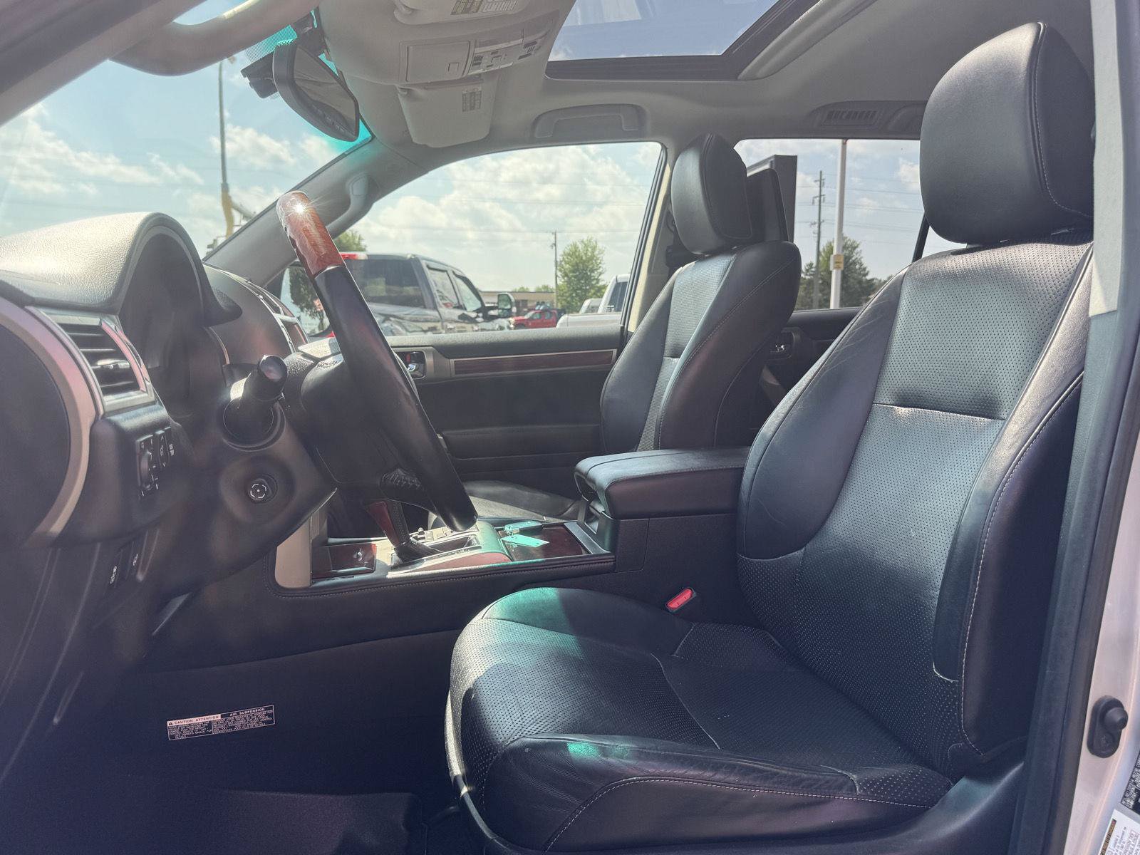 Used 2012 Lexus GX 460 Premium AWD/4WD image 16
