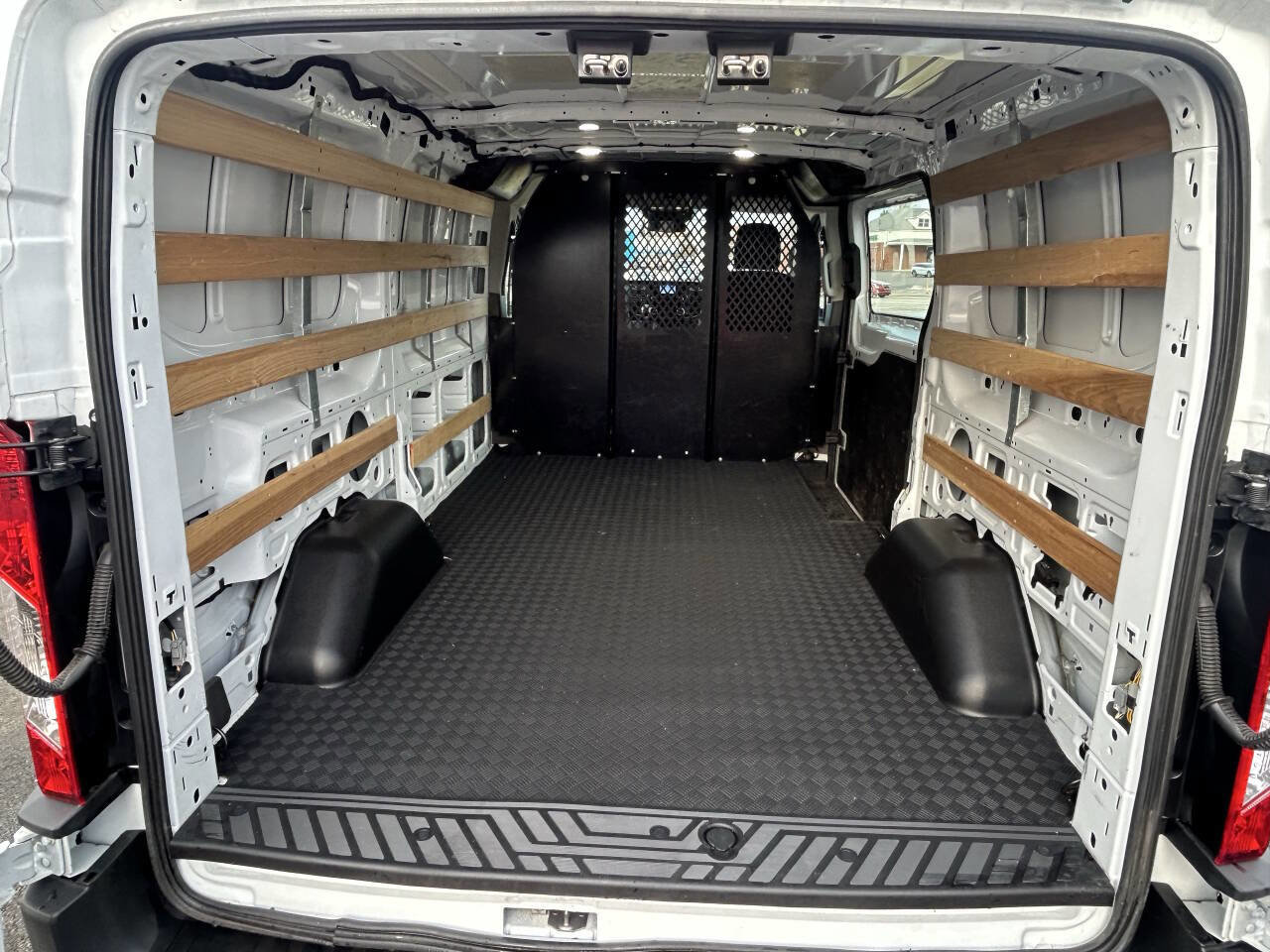 Used 2024 Ford Transit 250 Low Roof w/ Exterior Upgrade Package image 3