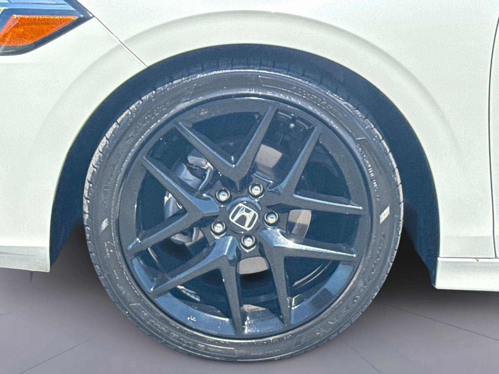 Used 2024 Honda Civic Sport image 11