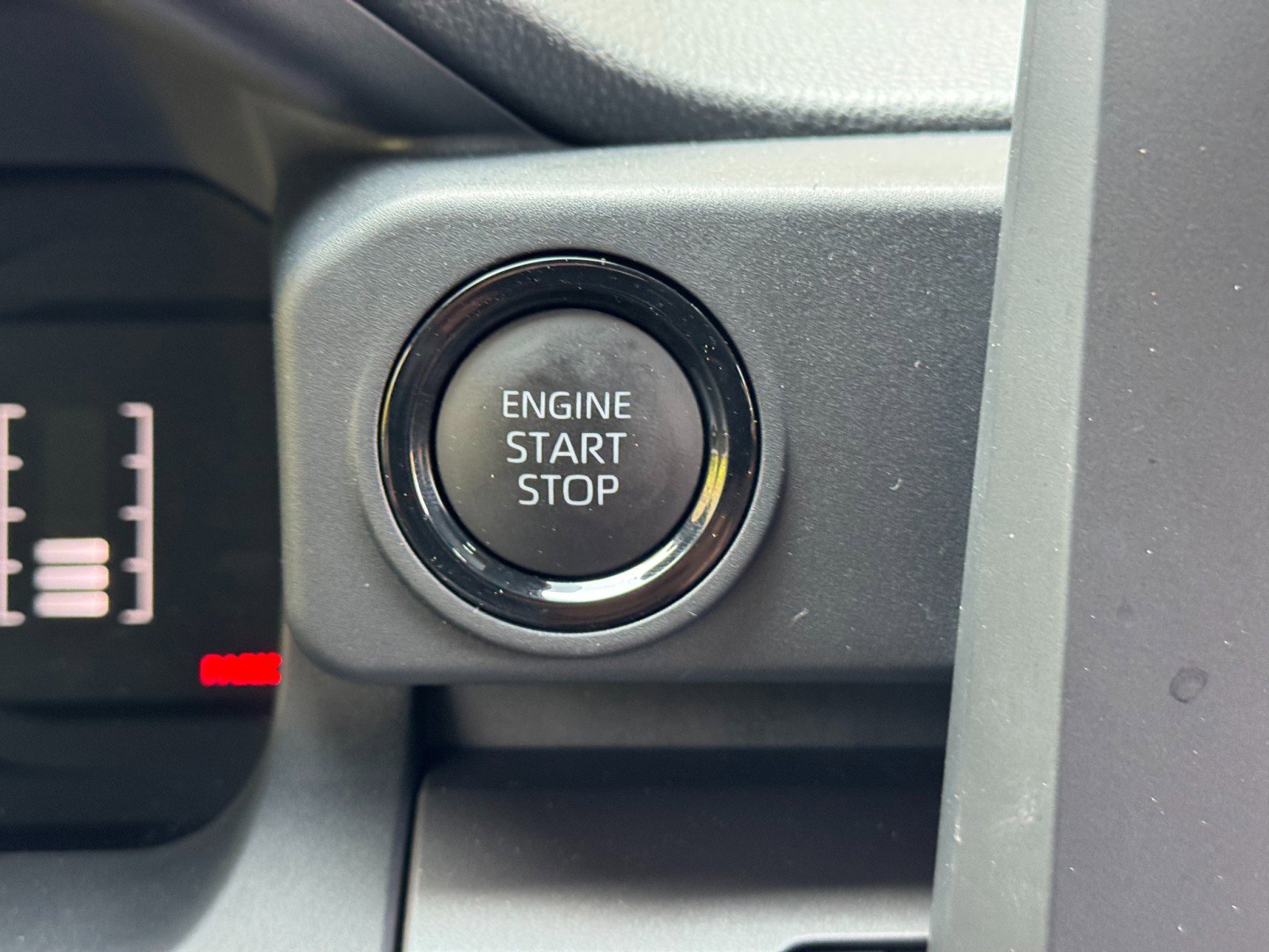 Used 2024 Toyota Tacoma SR5 w/ SR5 Upgrade Package image 22