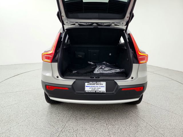 Certified 2023 Volvo XC40 B5 Plus w/ Protection Package Premier AWD/4WD image 19