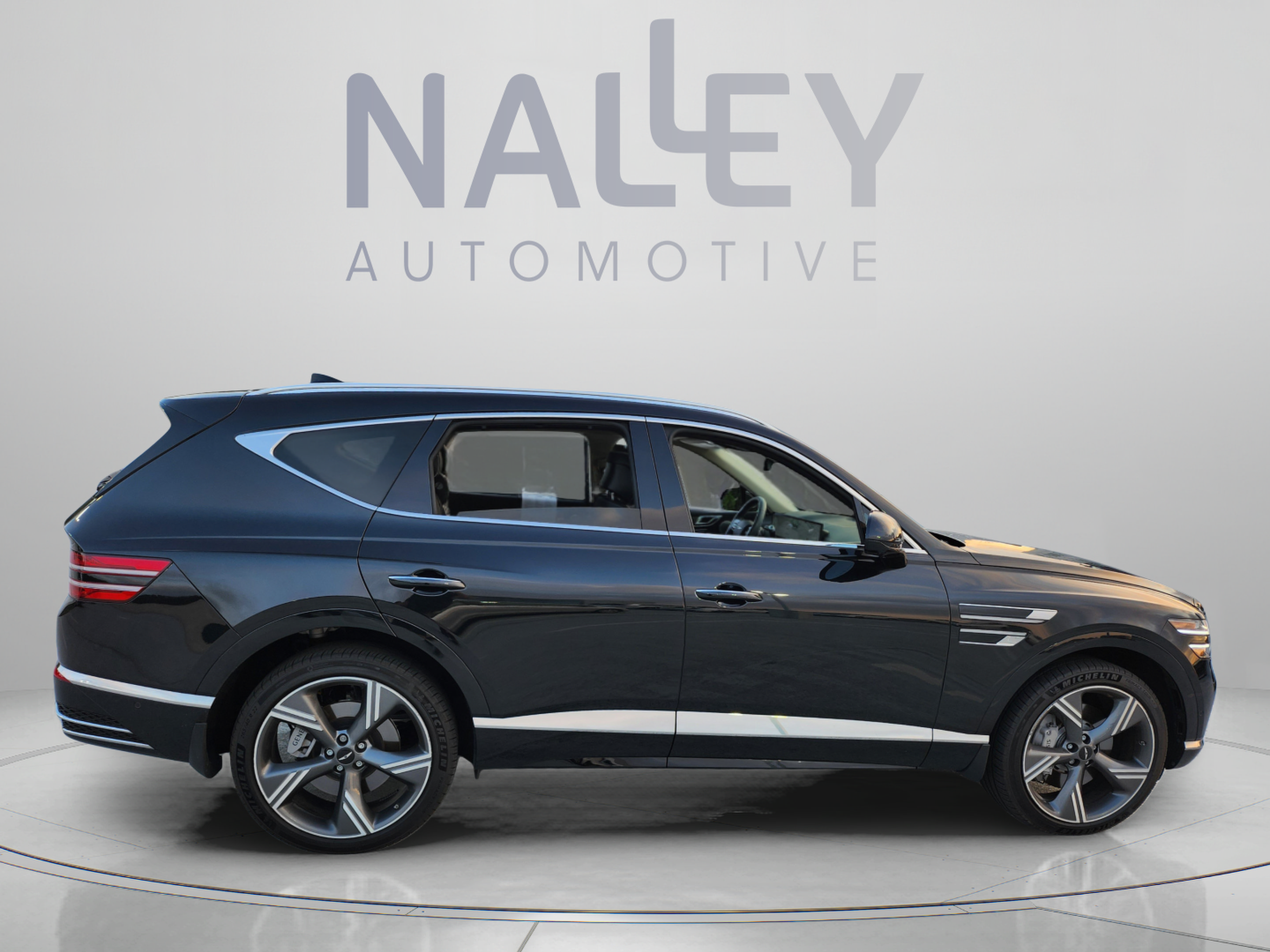 Used 2025 Genesis GV80 2.5T Prestige AWD/4WD image 6