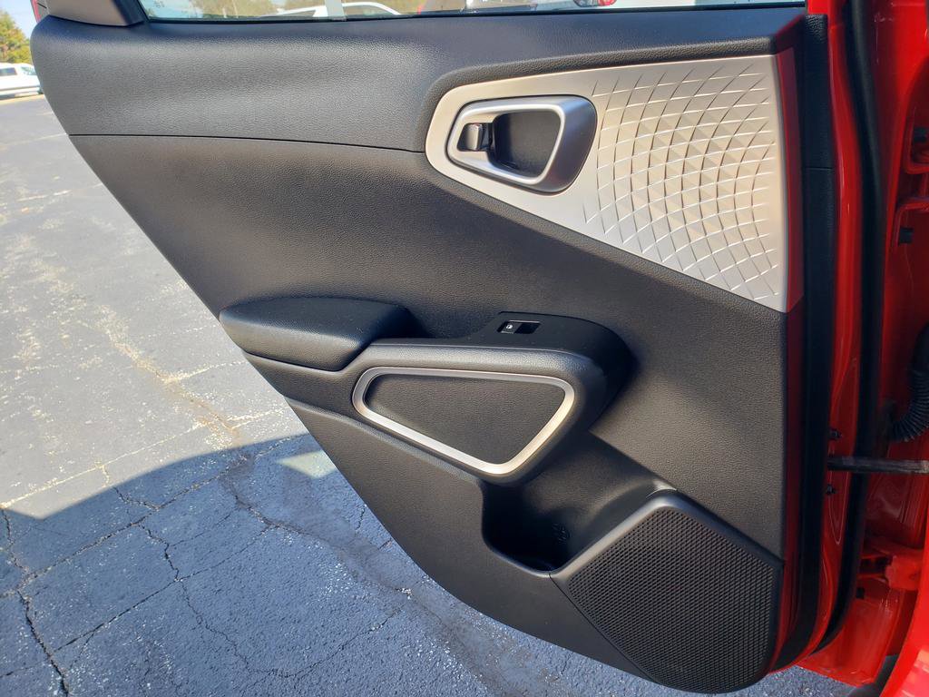Used 2020 Kia Soul LX image 14
