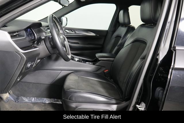 Used 2022 Jeep Grand Cherokee Altitude image 16