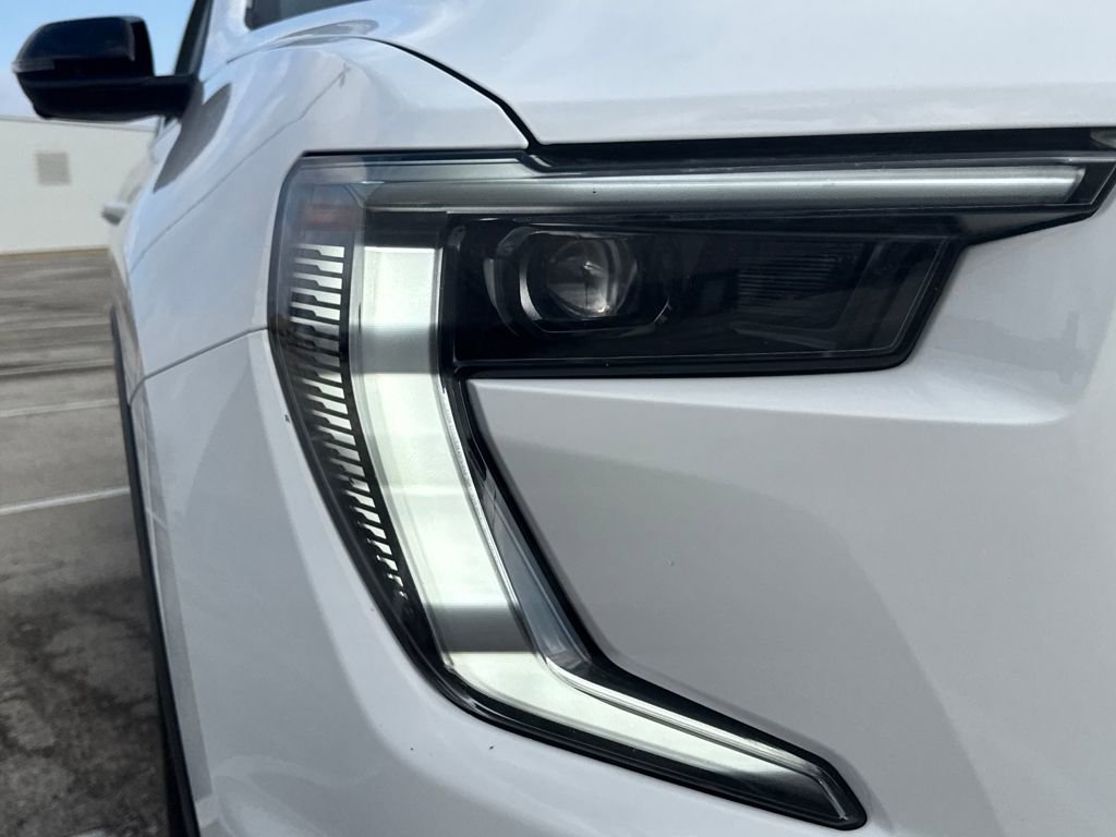 Used 2024 GMC Acadia Elevation w/ LPO, Floor Liner Package image 12