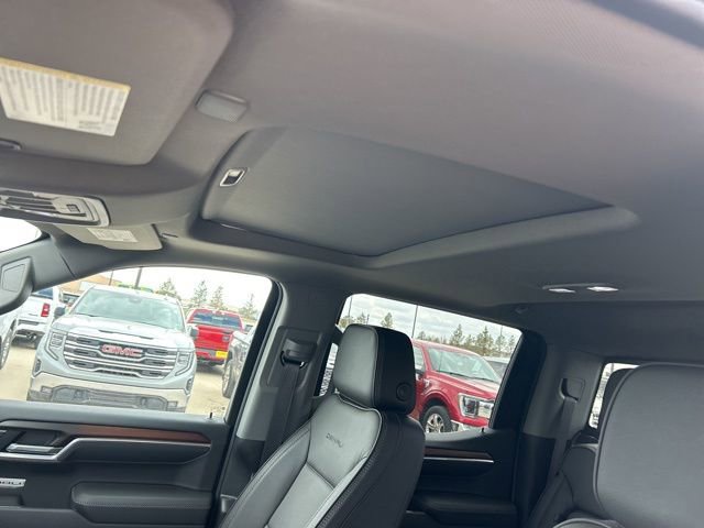 Used 2025 GMC Sierra 1500 Denali AWD/4WD image 14