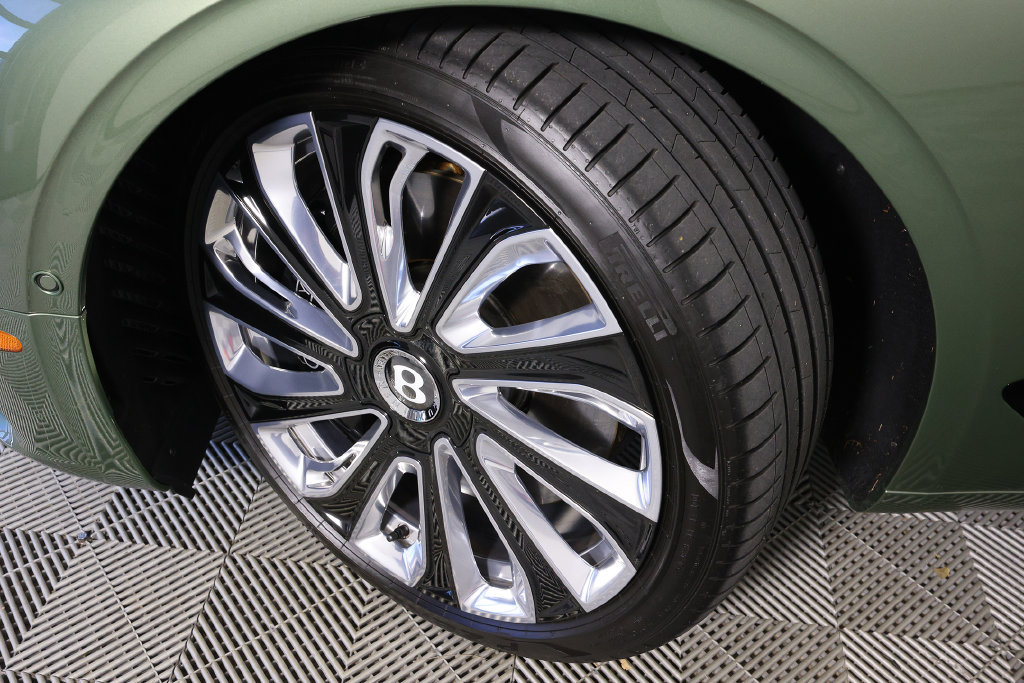 Used 2024 Bentley Continental GT Mulliner AWD/4WD image 51