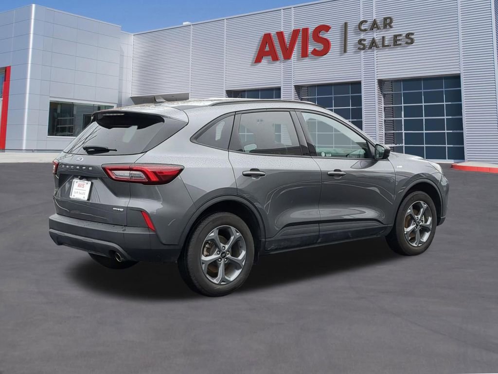 Used 2025 Ford Escape ST-Line image 6