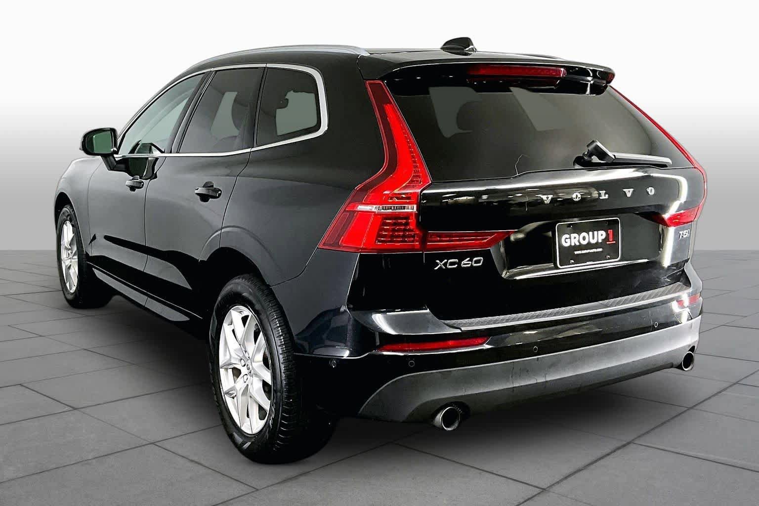 Used 2019 Volvo XC60 T5 Momentum w/ Premium Package AWD/4WD image 12