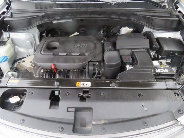 Used 2017 Hyundai Santa Fe Sport image 10