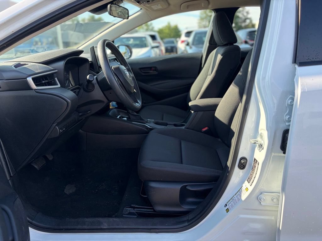 Used 2024 Toyota Corolla LE FWD image 19