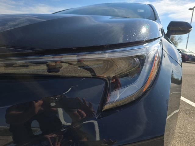 Used 2025 Toyota Corolla SE image 30