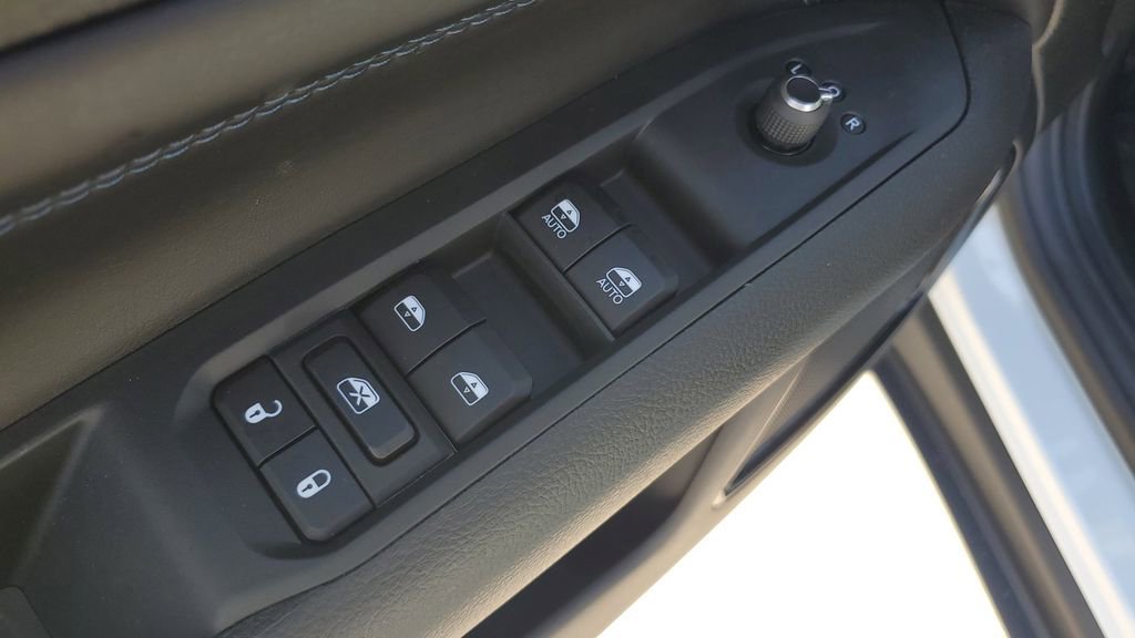 New 2026 Jeep Compass Latitude image 20