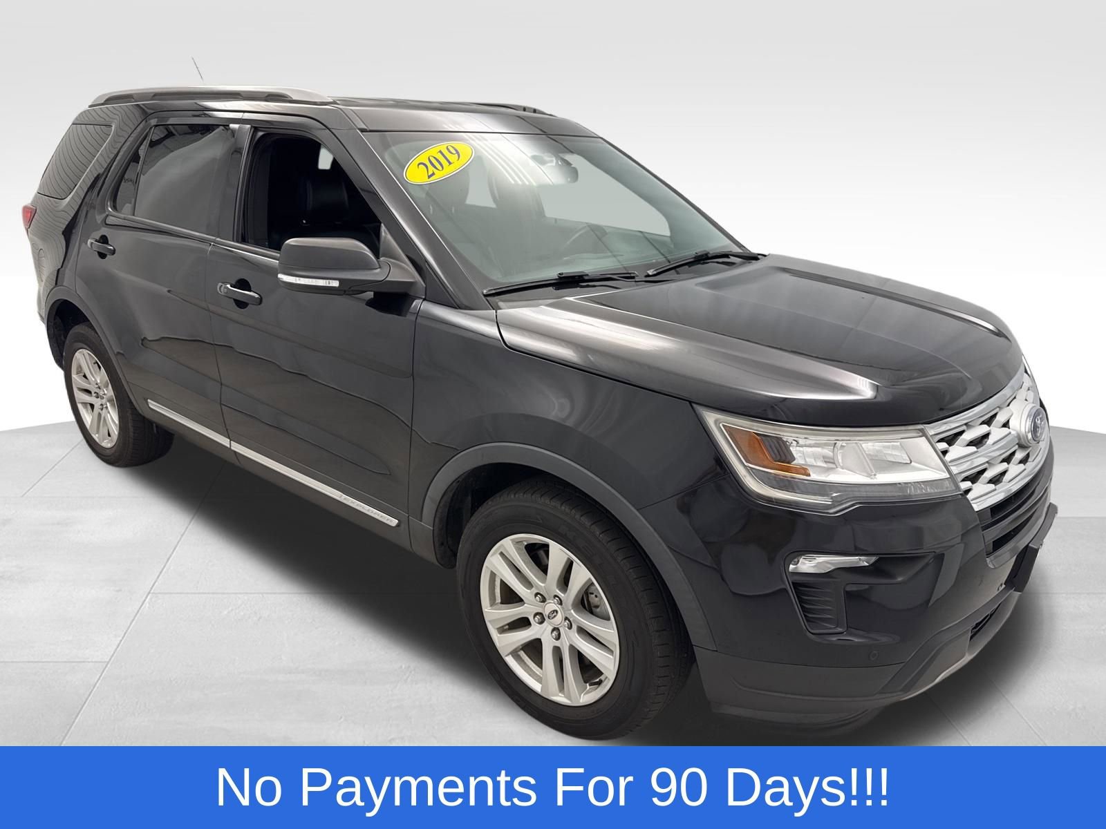 Used 2019 Ford Explorer XLT w/ Equipment Group 202A AWD/4WD image 1