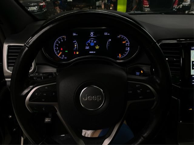 Used 2021 Jeep Grand Cherokee Limited AWD/4WD image 23