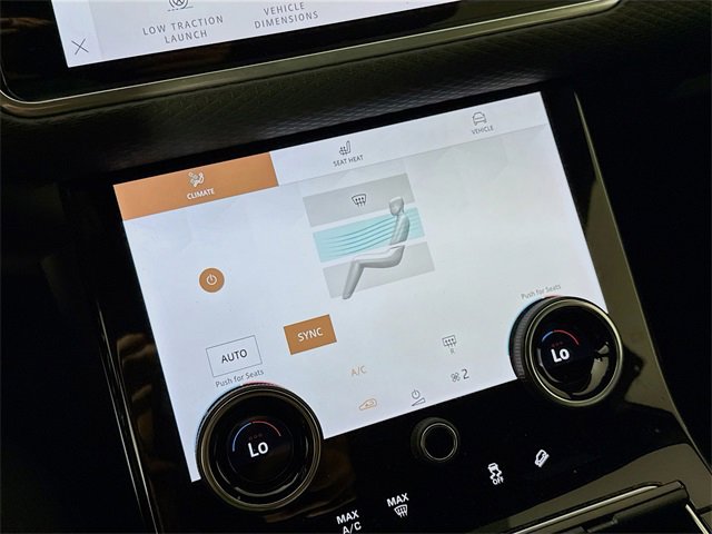 Used 2022 Land Rover Range Rover Velar R-Dynamic S image 18