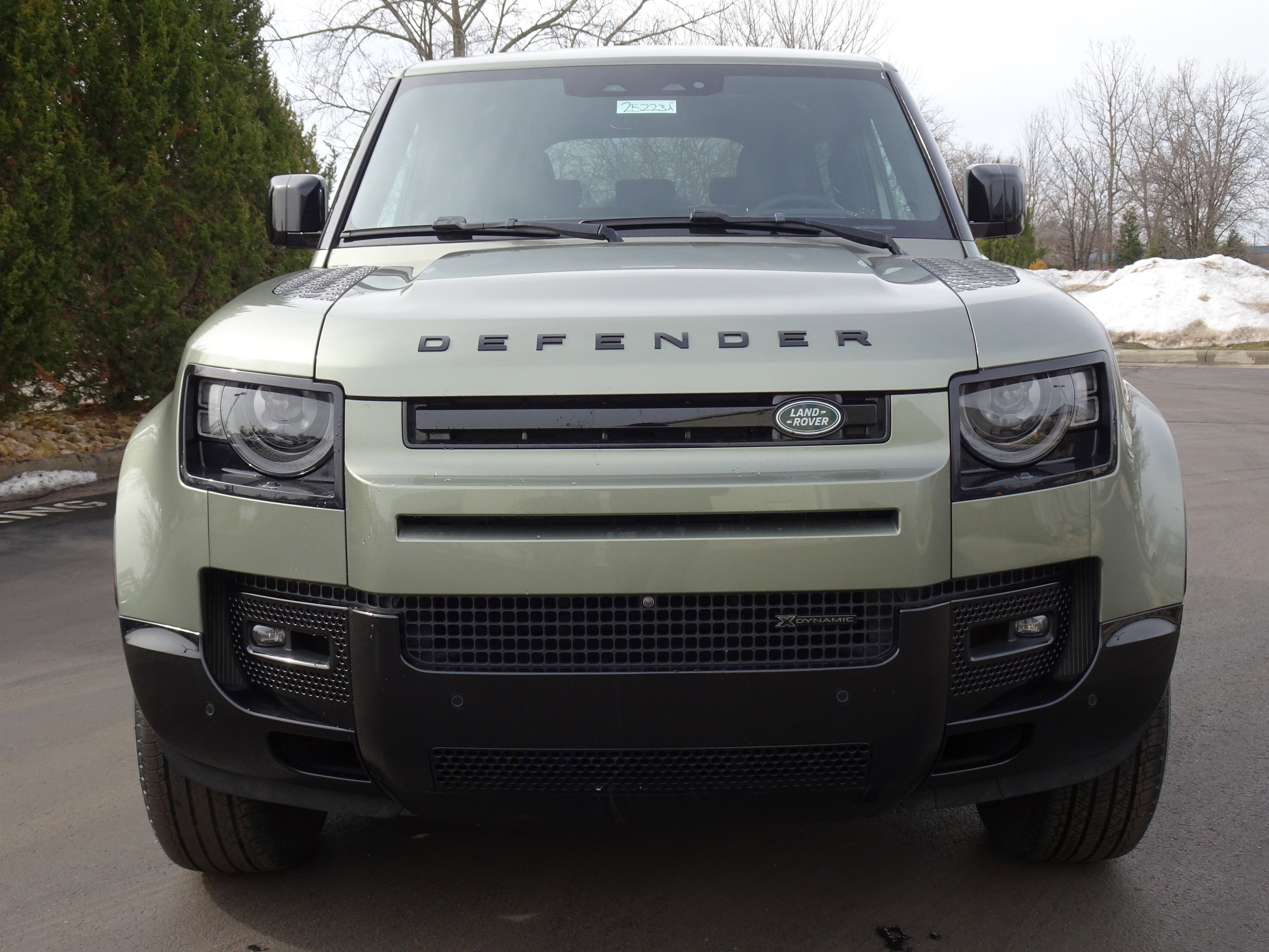 Certified 2023 Land Rover Defender 90 X-Dynamic SE image 13