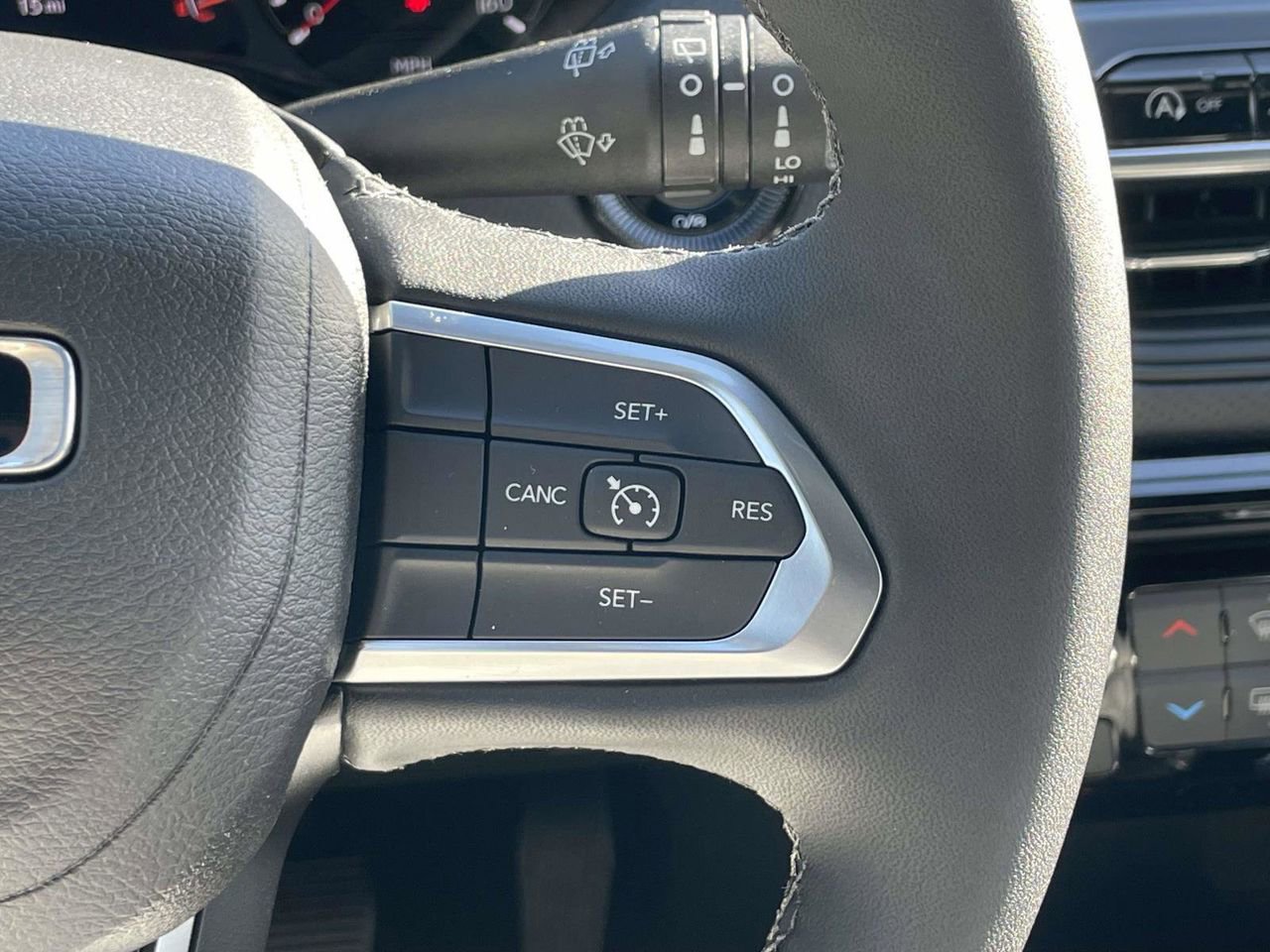 New 2026 Jeep Compass Latitude image 16