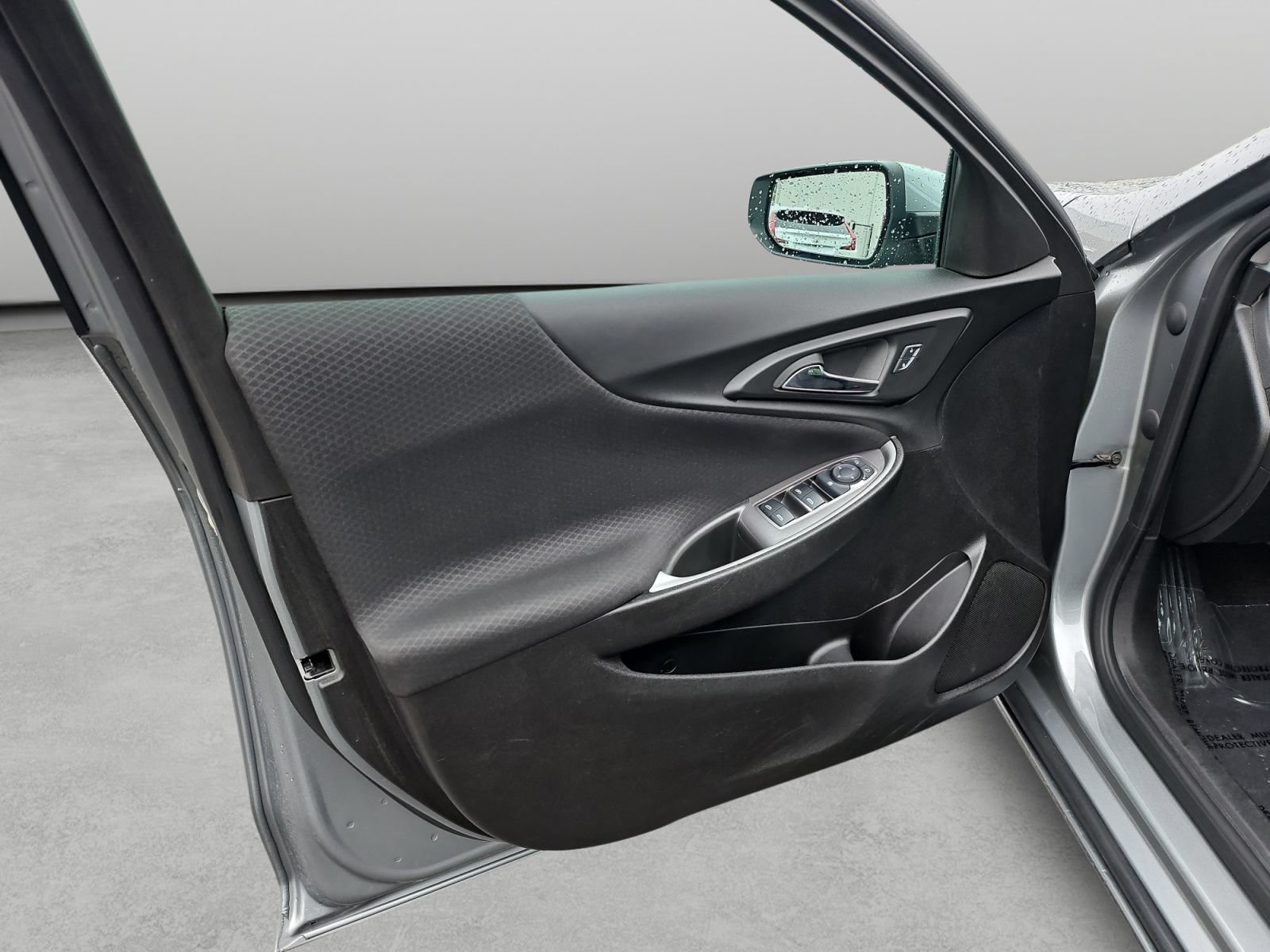Used 2025 Chevrolet Malibu LT FWD image 28