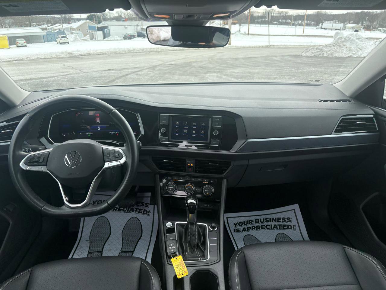 Used 2024 Volkswagen Jetta SE FWD image 22