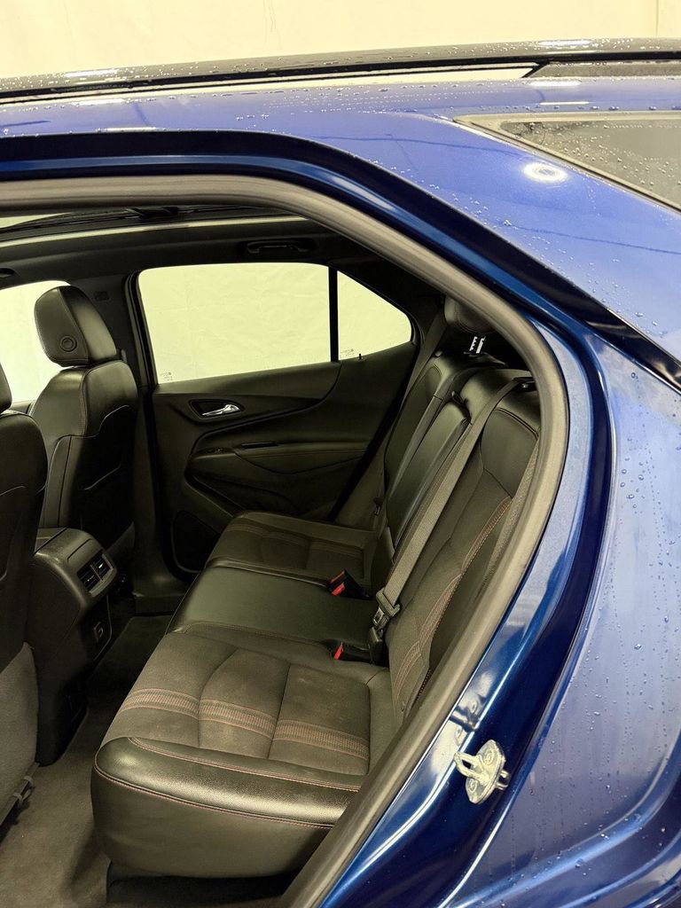Used 2023 Chevrolet Equinox RS AWD/4WD image 13