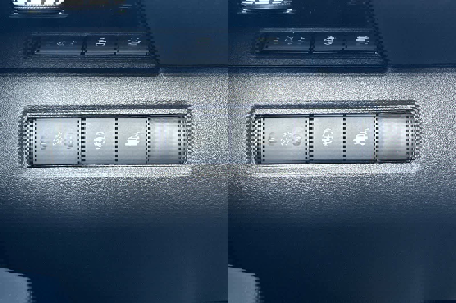 New 2026 Nissan Pathfinder SV image 33