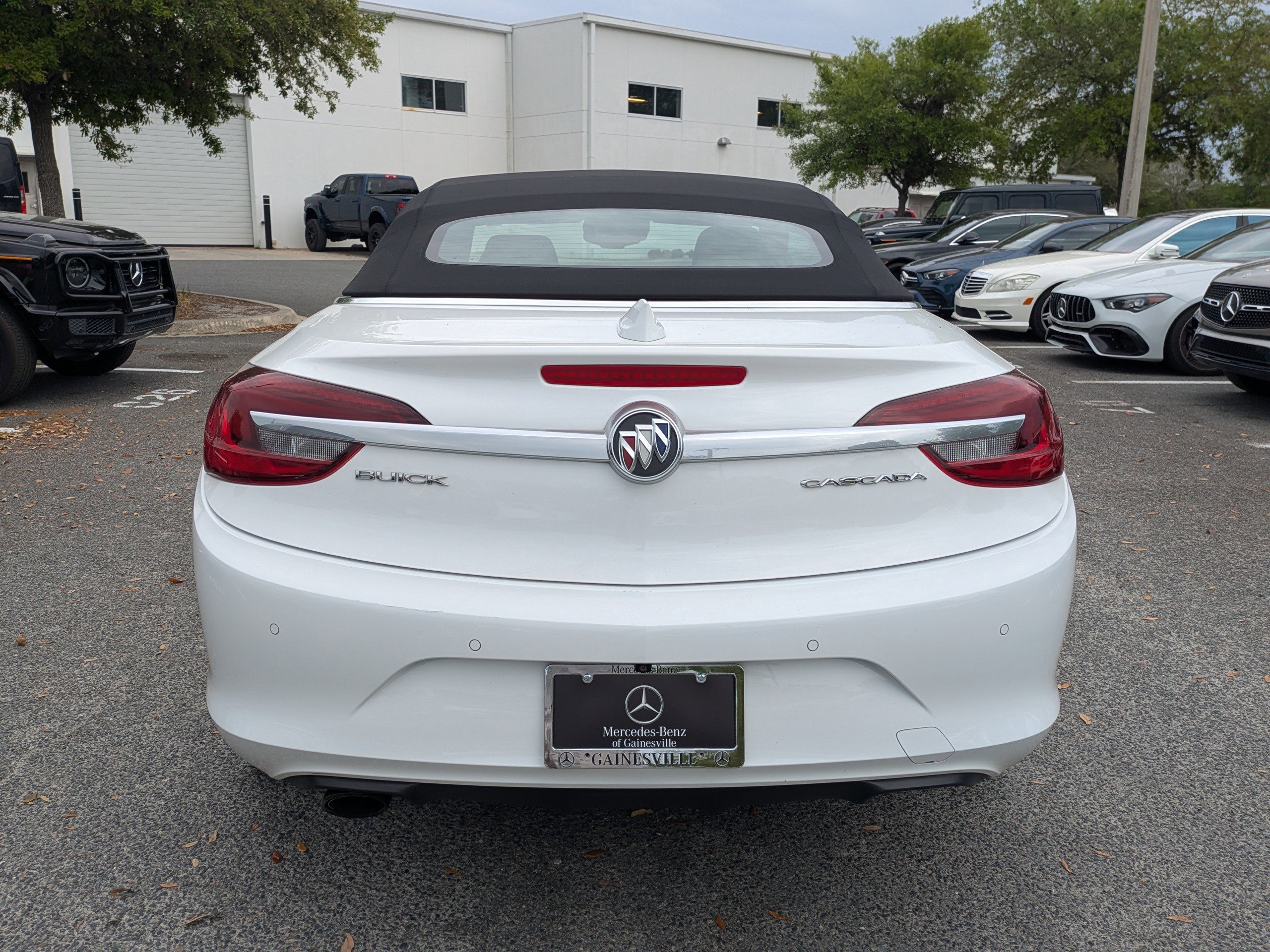 Used 2017 Buick Cascada Premium image 7
