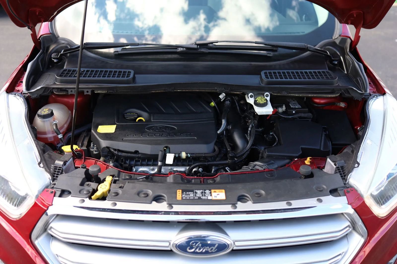 Used 2017 Ford Escape SE w/ SE Leather Comfort Package image 40