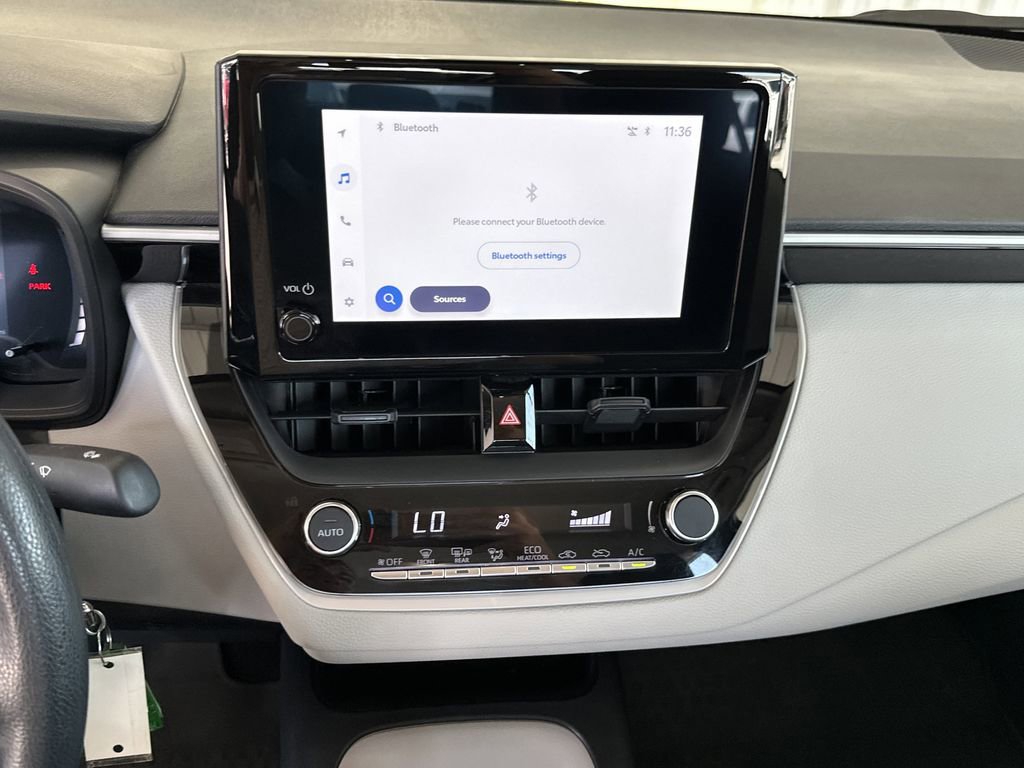 Used 2026 Toyota Corolla LE FWD image 22